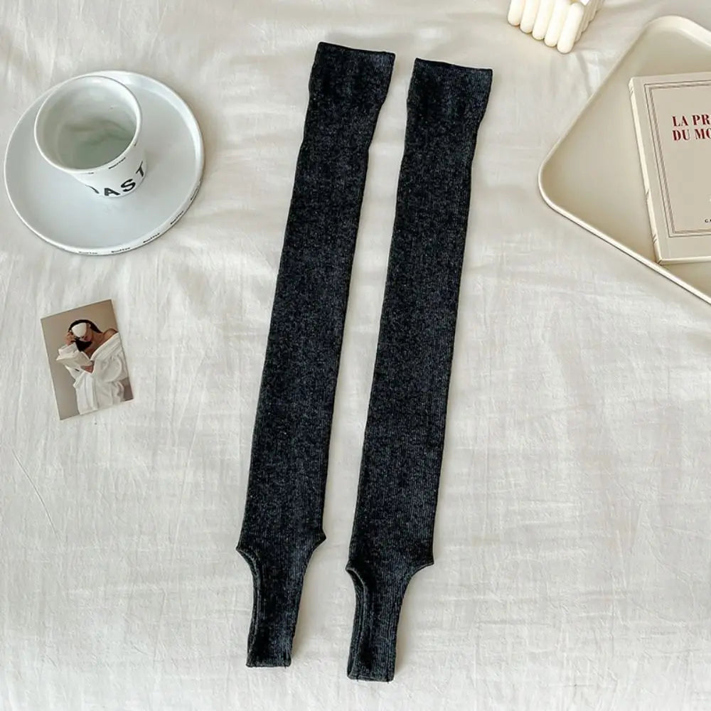 DRAVEN — Solid Color Knee High Socks – Women’s Elegant Street Style