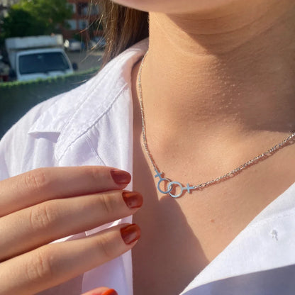 Double Venus Lesbian Necklace – Figaro Chain LGBT Pride Jewelry – Elegant Men's Accessory | Accessorio Uomo Elegante