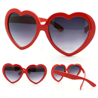 Heart Shaped Sunglasses – Oversized Retro Love UV400 Shades – Elegant Men's Accessory | Accessorio Uomo Elegante