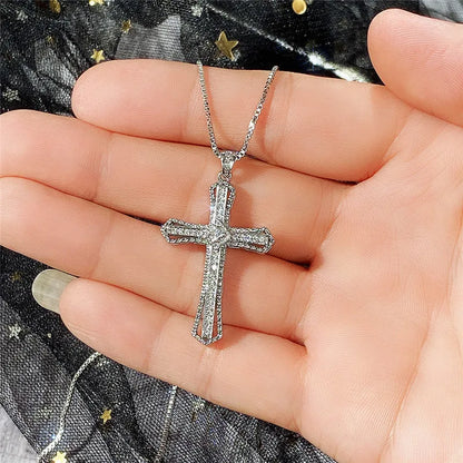 CZ Stone Cross Necklace – Luxury Silver Jewelry for Women – Elegant Men's Accessory | Accessorio Uomo Elegante