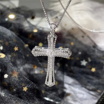 CZ Stone Cross Necklace – Luxury Silver Jewelry for Women – Elegant Men's Accessory | Accessorio Uomo Elegante