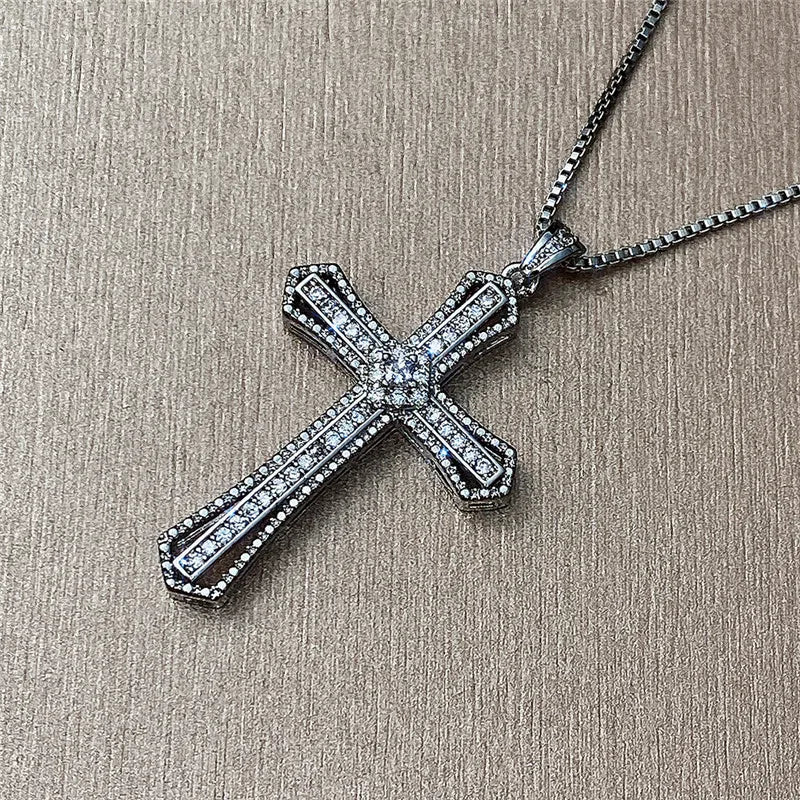 CZ Stone Cross Necklace – Luxury Silver Jewelry for Women – Elegant Men's Accessory | Accessorio Uomo Elegante