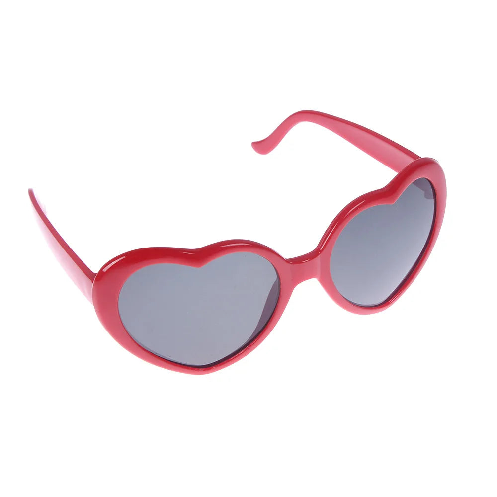 DRAVEN — Heart Shaped Sunglasses – Oversized Retro Love UV400 Shades