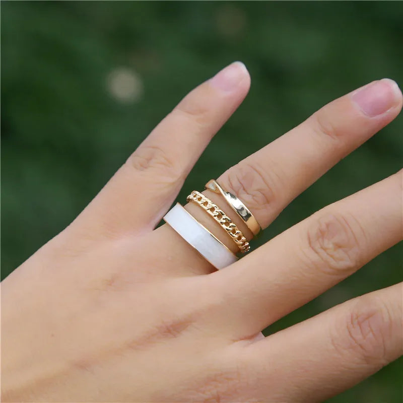 Bohemian White Enamel Ring Set – Elegant Men's Accessory | Accessorio Uomo Elegante