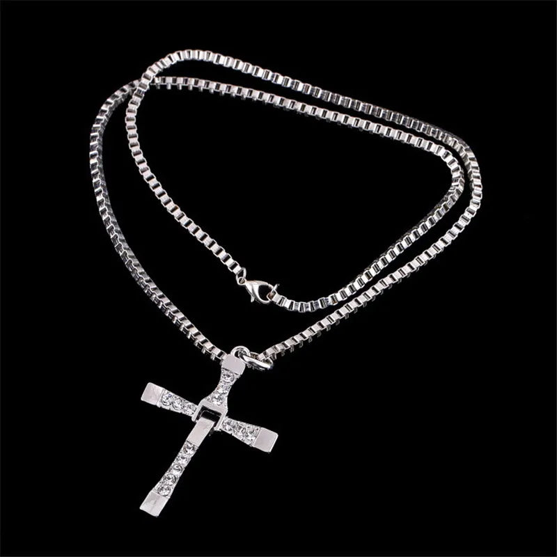 Toretto Cross Pendant Necklace – Fast & Furious Inspired Jewelry for Men – Elegant Men's Accessory | Accessorio Uomo Elegante