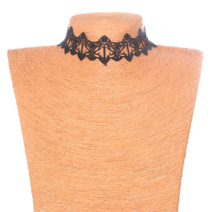 Black & White Lace Choker – Elegant Statement Necklace for Women