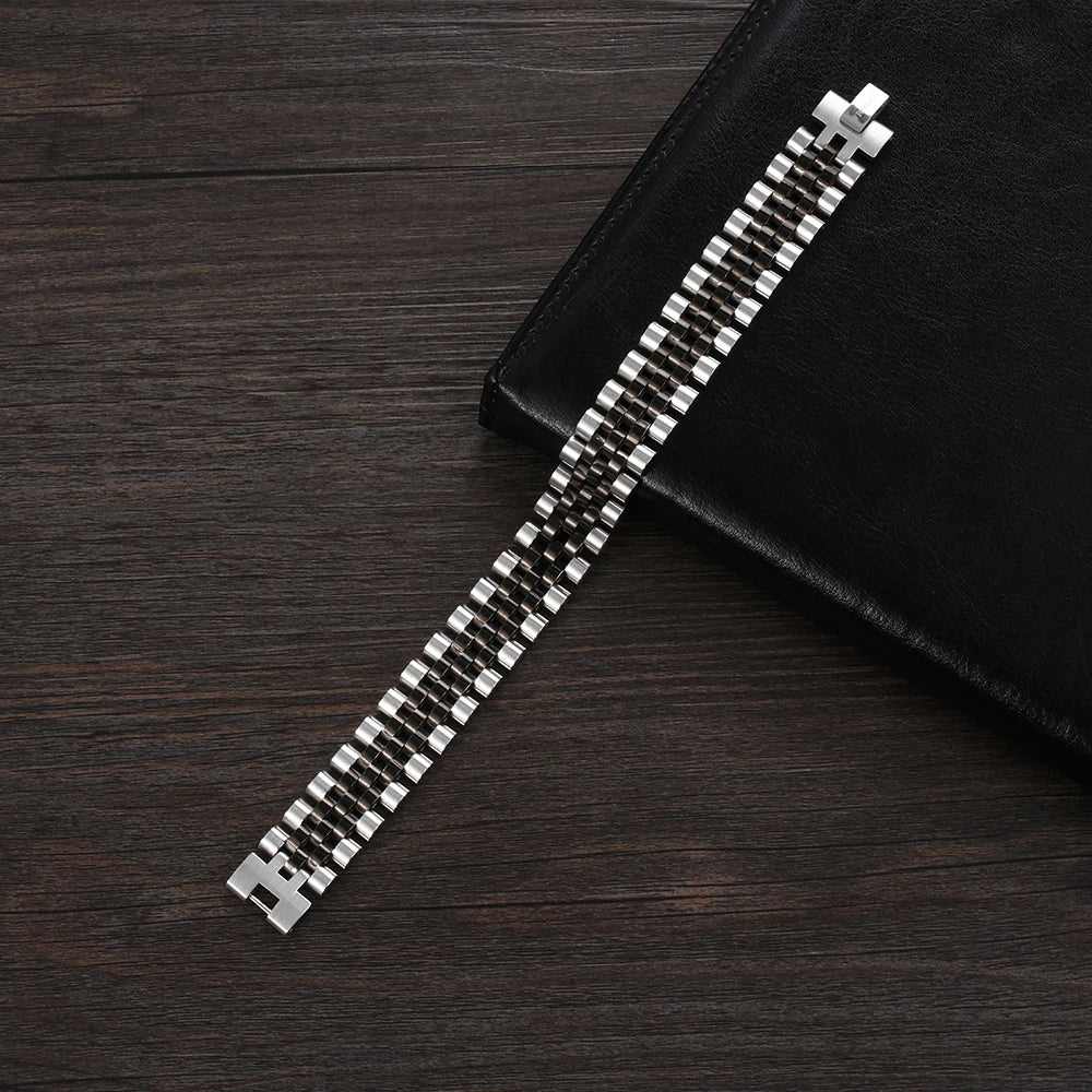 DRAVEN — Gold Stainless Steel Wristband Bracelet