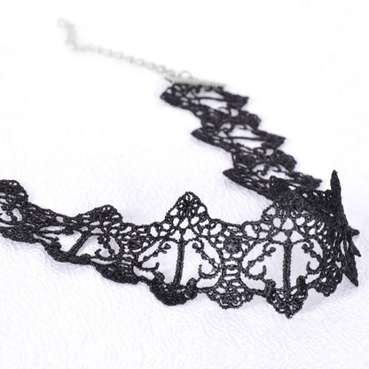 Black & White Lace Choker – Elegant Statement Necklace for Women