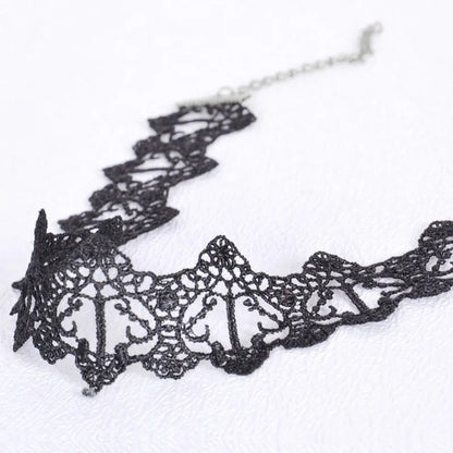 Black & White Lace Choker – Elegant Statement Necklace for Women
