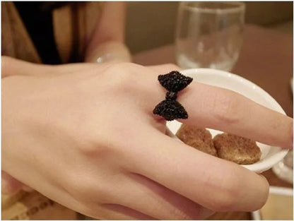 Black Rose Adjustable Flower Ring – Elegant Men's Accessory | Accessorio Uomo Elegante