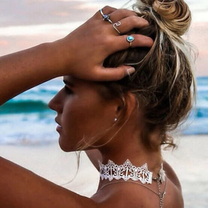 Black & White Lace Choker – Elegant Statement Necklace for Women