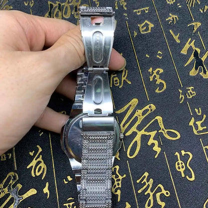 Eternal Glow – Unisex Crystal-Accented Stainless Steel Watch – Elegant Men's Accessory | Accessorio Uomo Elegante