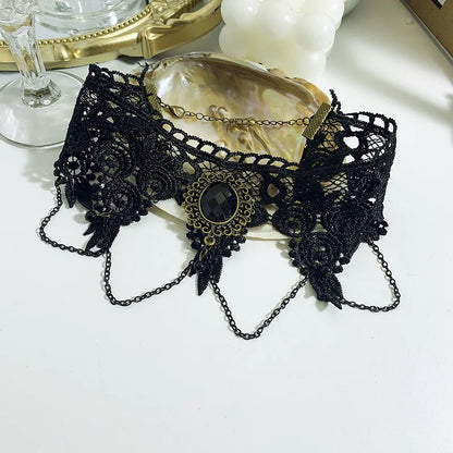 Elegant Rhinestone Lace Choker – Fashion Statement Necklace for Women