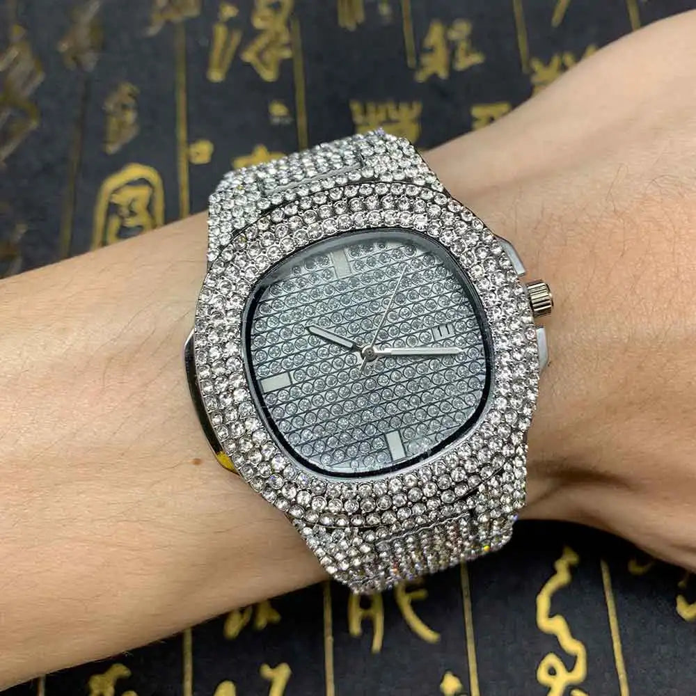 DRAVEN — Eternal Glow – Unisex Crystal-Accented Stainless Steel Watch