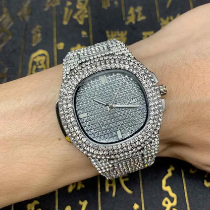 Eternal Glow – Unisex Crystal-Accented Stainless Steel Watch – Elegant Men's Accessory | Accessorio Uomo Elegante