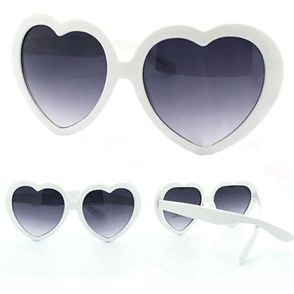 Heart Shaped Sunglasses – Oversized Retro Love UV400 Shades – Elegant Men's Accessory | Accessorio Uomo Elegante