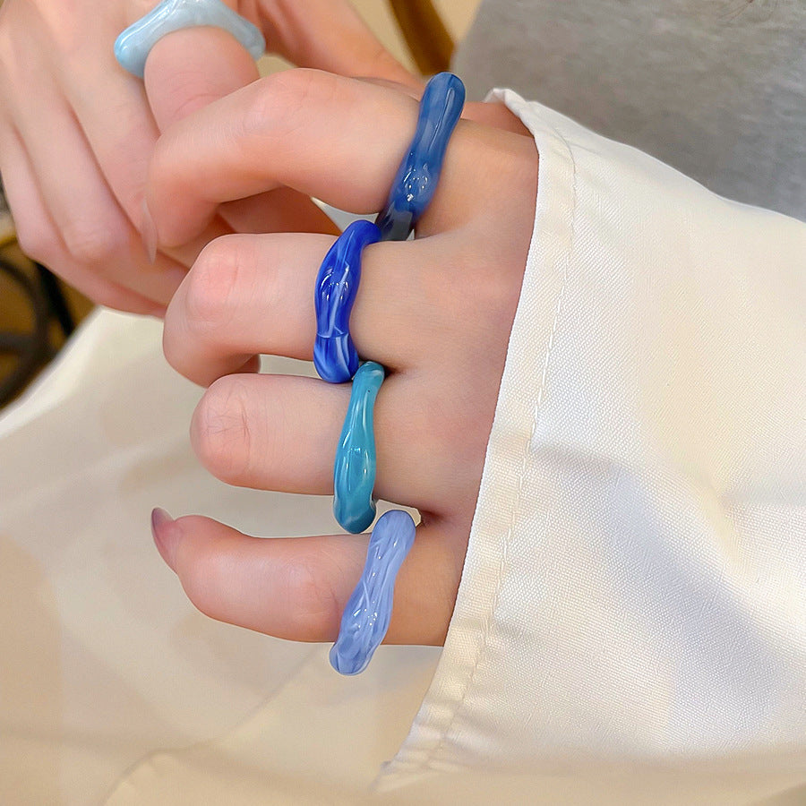 Red Geometric Resin Ring Set – Elegant Men's Accessory | Accessorio Uomo Elegante