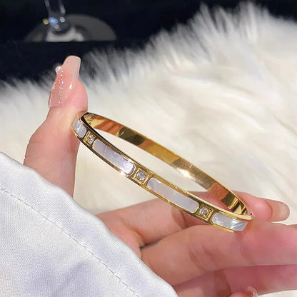 8-Piece Stainless Steel Bracelet Set – Elegant Men's Accessory | Accessorio Uomo Elegante