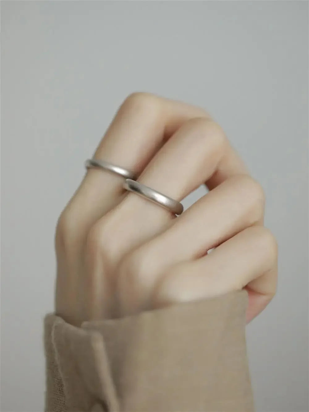 DRAVEN — Minimalist Frosted Silver Ring