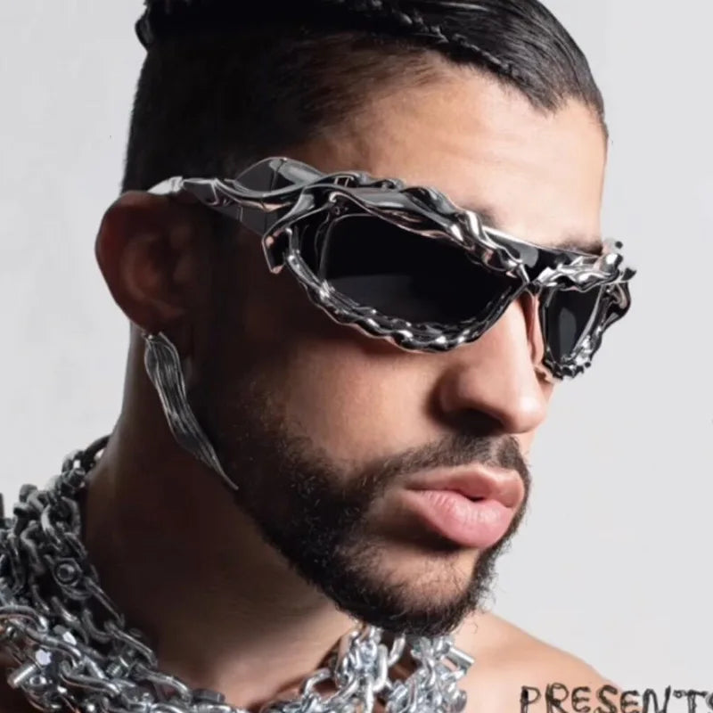 DRAVEN — Y2K Twisted Sunglasses – Silver Retro 2000’s Luxury Shades