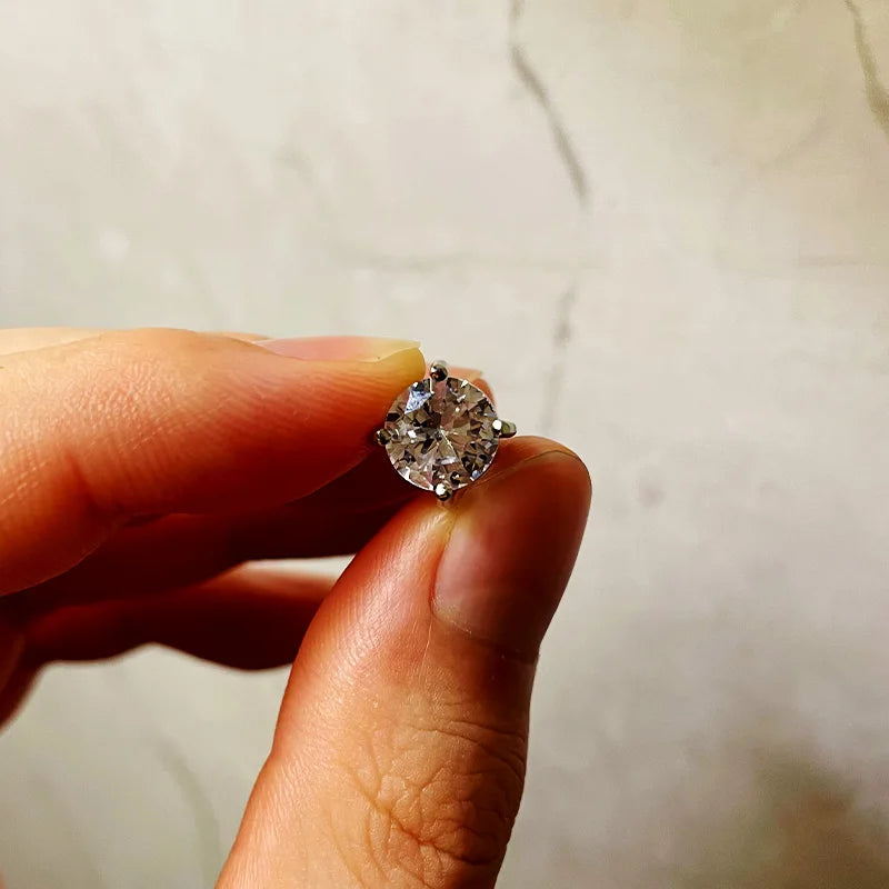 DRAVEN — Glass Crystal Magnetic Stud Earrings