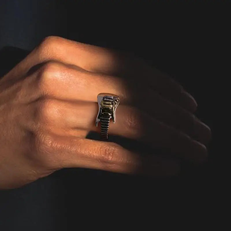 DRAVEN — Retro Electric Guitar Punk Ring