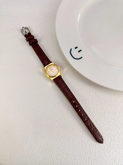 Grace in Motion – Women’s Leather Quartz Watch with Stainless Steel Details – Elegant Men's Accessory | Accessorio Uomo Elegante