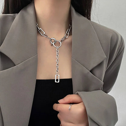 Elegant Metal Chain Necklace – Minimalist Fashion Jewelry for Women 2024 – Elegant Men's Accessory | Accessorio Uomo Elegante