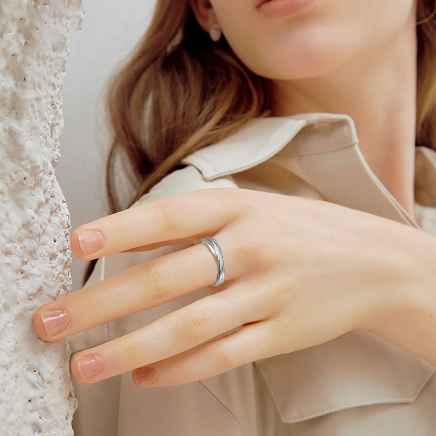 DRAVEN — Interlocked Gold Rolling Ring