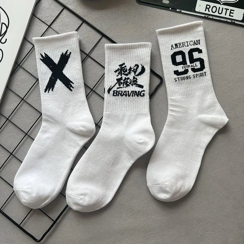 DRAVEN — 5/10 Pairs Long Street Socks – Black & White Unisex Style