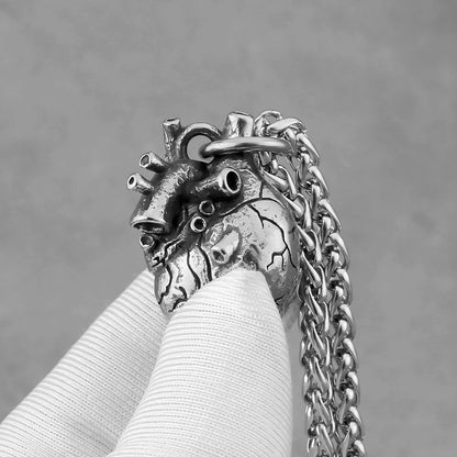 Anatomical Heart Pendant Necklace – Stainless Steel Unisex Jewelry – Elegant Men's Accessory | Accessorio Uomo Elegante
