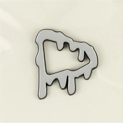 Virgin Mary Metal Pin – Retro Baseball Cap Brooch