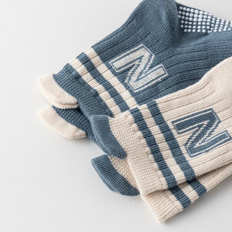 DRAVEN — 3 Pairs Kids Non-Slip Socks – Soft Cotton Letter Design