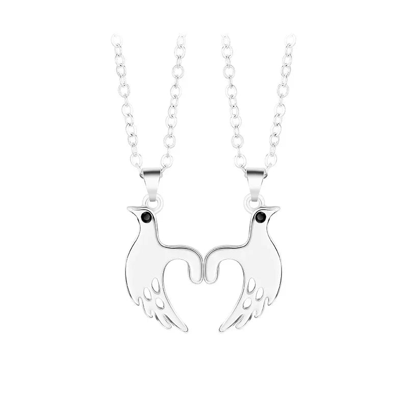 DRAVEN — Pinky Swear Couple Necklace Set – Promise Hand Pendant Jewelry for Lovers and Friends