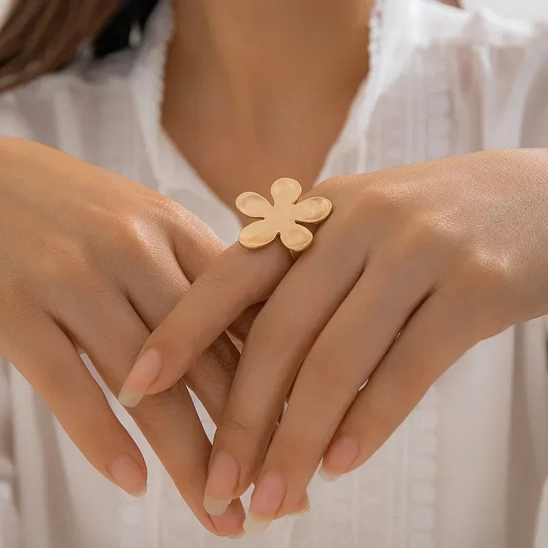 DRAVEN — Luxury Irregular Geometric Ring