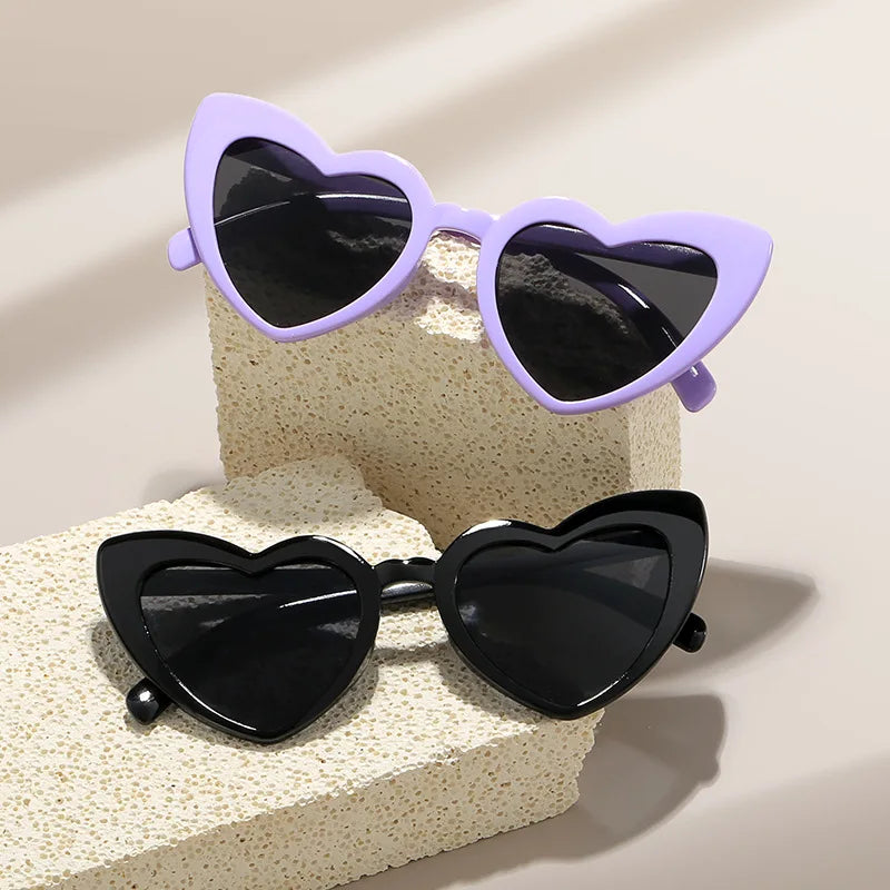 DRAVEN — Retro Heart Sunglasses – Oversized Love Frame UV400 Eyewear