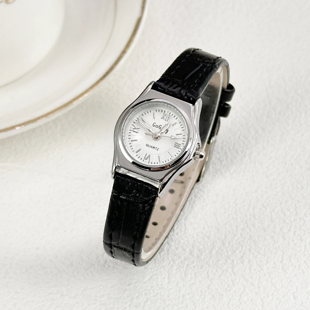 Grace in Motion – Women’s Leather Quartz Watch with Stainless Steel Details – Elegant Men's Accessory | Accessorio Uomo Elegante