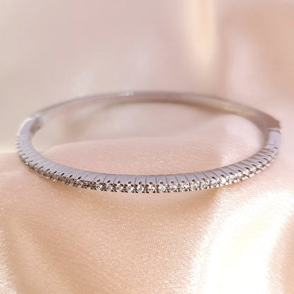 Luxury Fine Bangle Bracelet – Elegant Men's Accessory | Accessorio Uomo Elegante