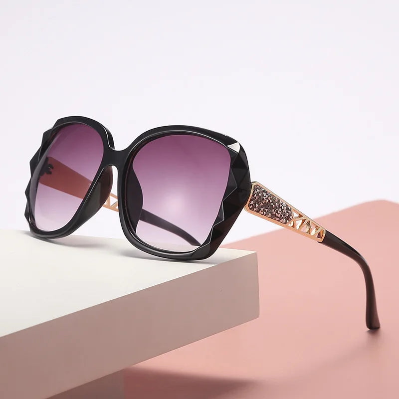 DRAVEN — Diamond-Embellished Sunglasses – Elegant Summer Design