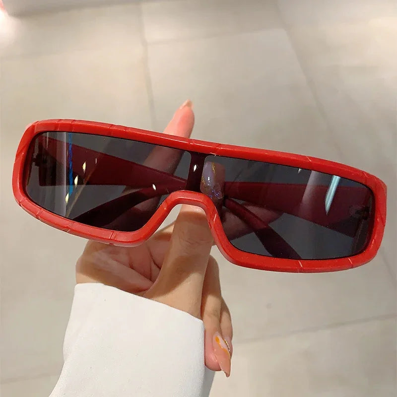 Monoblock Wrap Sunglasses – Futuristic Punk Style – Elegant Men's Accessory | Accessorio Uomo Elegante