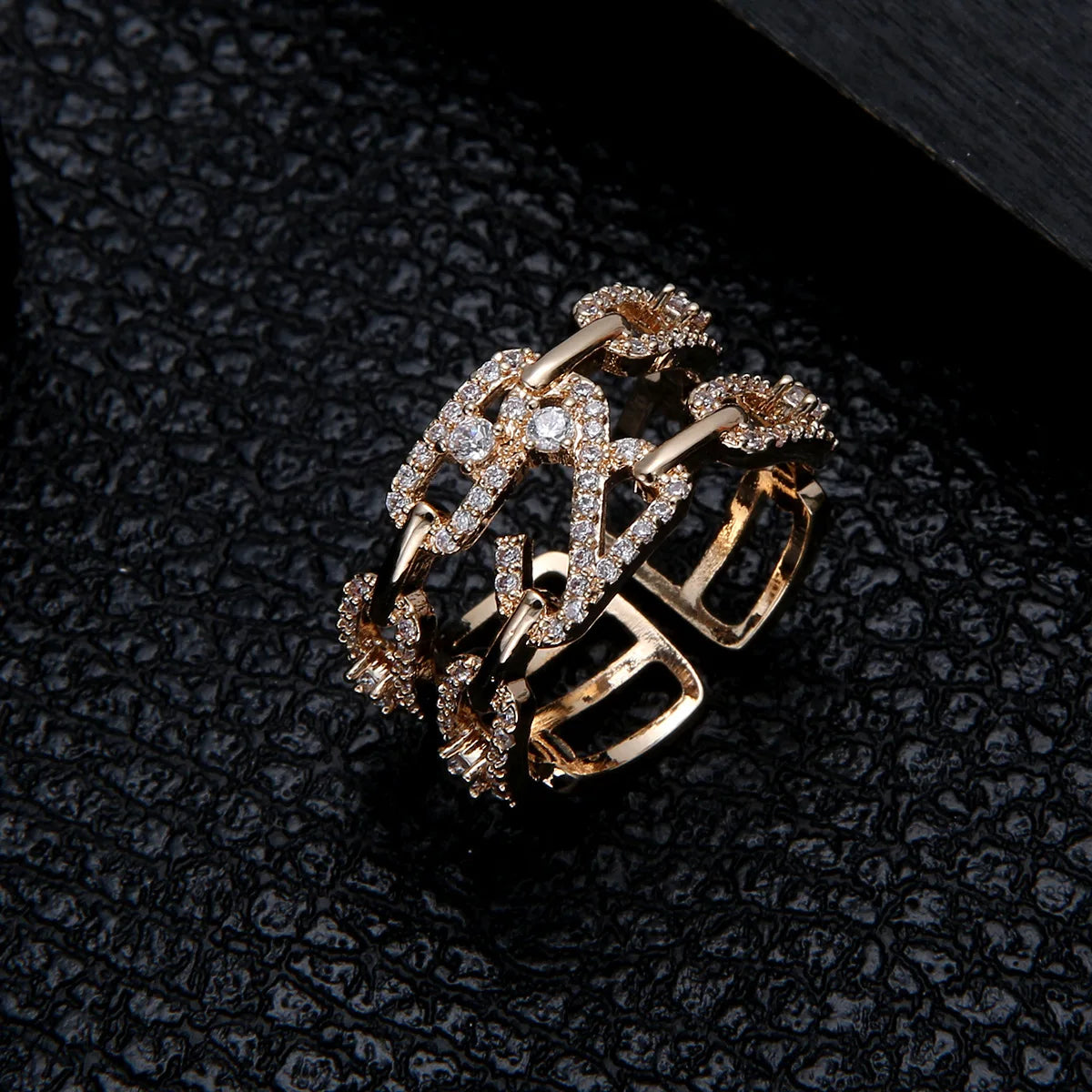 DRAVEN — 18K Gold Geometric Zircon Ring