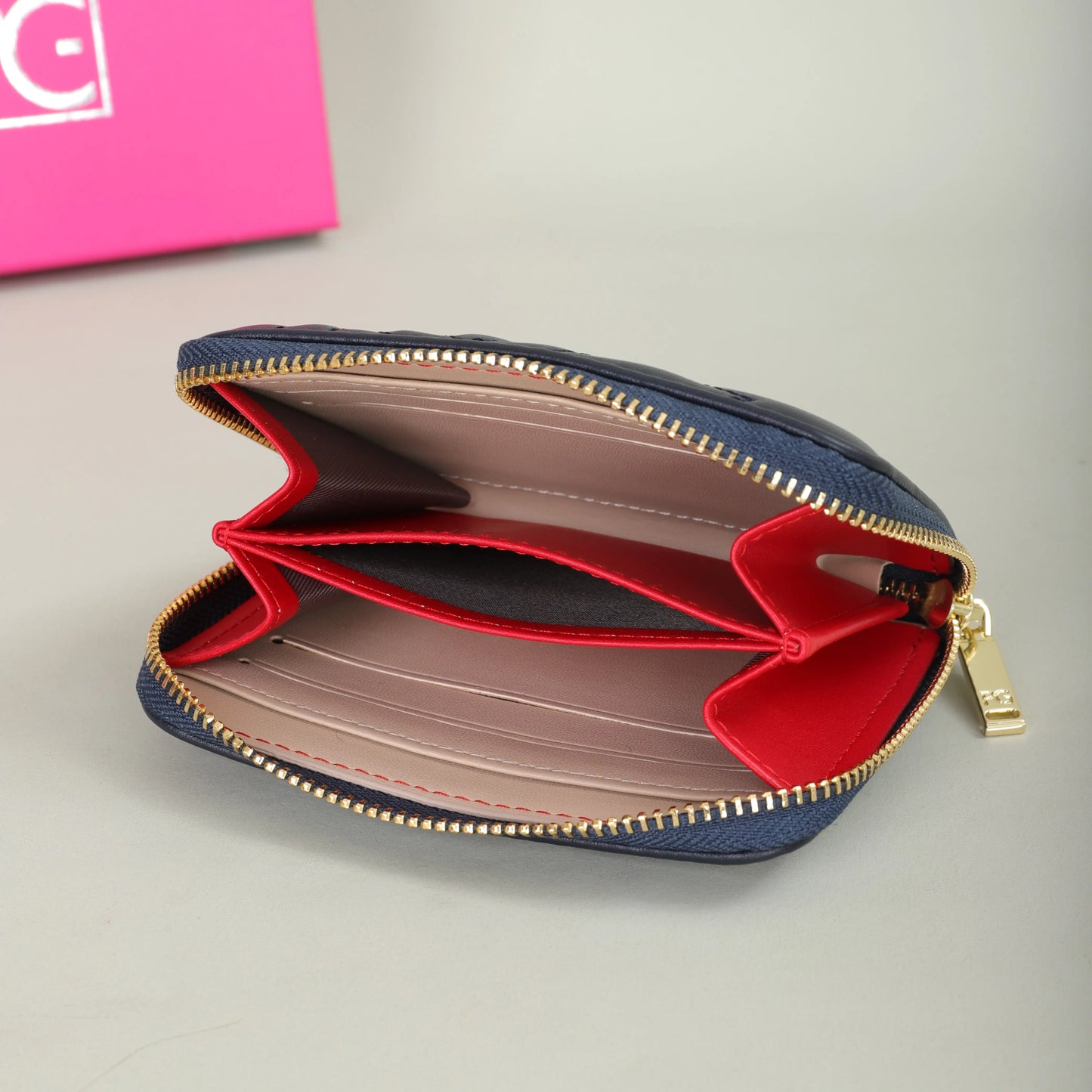 DRAVEN — Retro Leather Wallet Unisex 2025 Letter Print Design