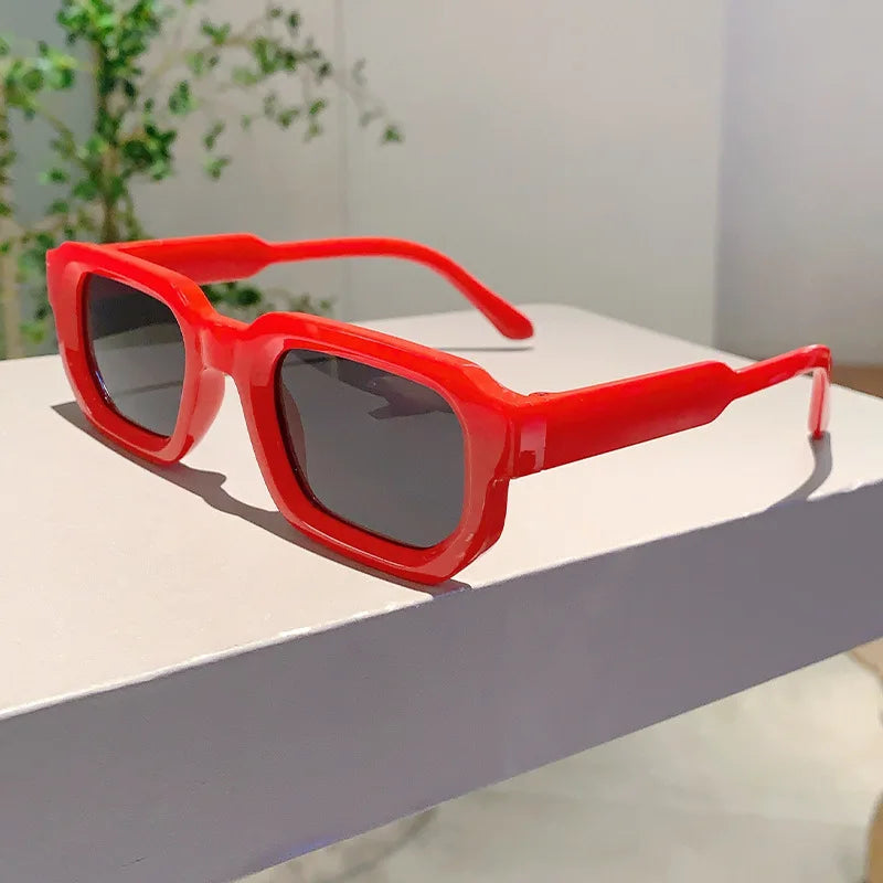 DRAVEN — Vintage Rectangle Sunglasses – Luxury Retro Design