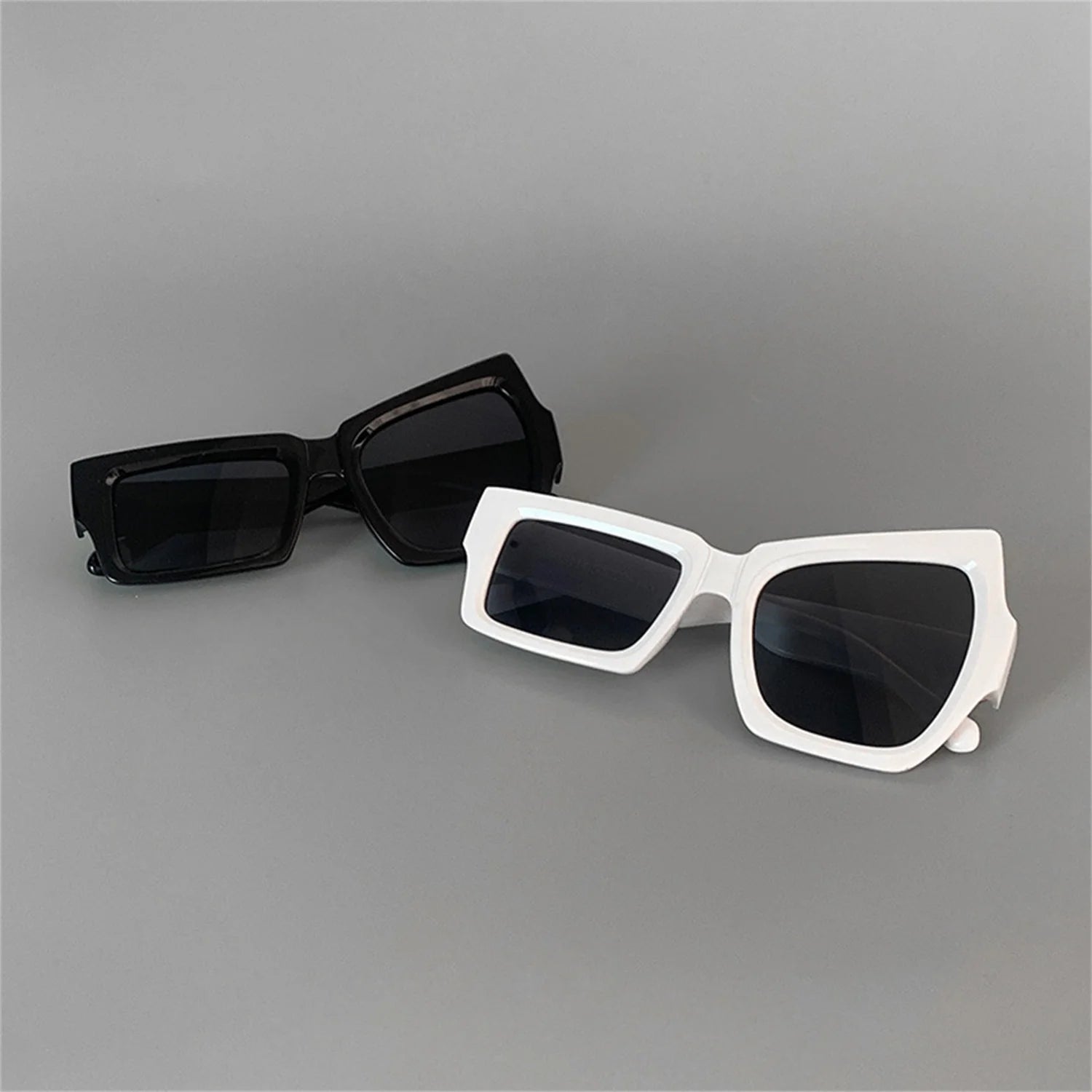 Eyebrow Sunglasses – Irregular Statement Eyewear – Elegant Men's Accessory | Accessorio Uomo Elegante