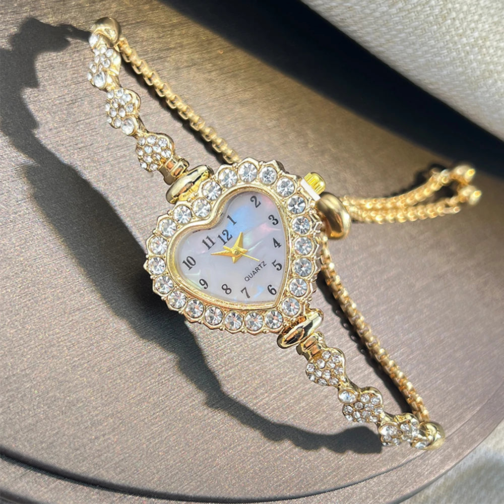 Blooming Heart – Women’s Diamond Flower Watch with Ribbon Strap – Elegant Men's Accessory | Accessorio Uomo Elegante