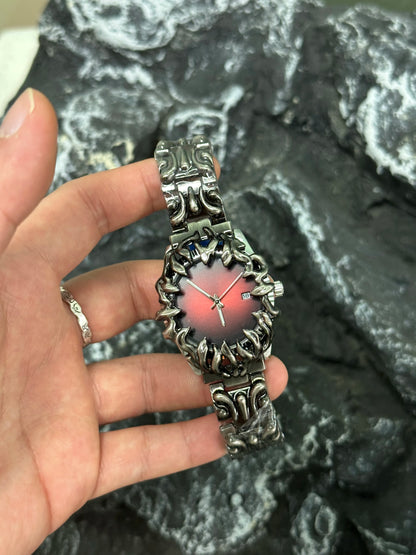 Neo Era – Men’s Y2K Retro Watch with Alabaster Claw Design – Elegant Men's Accessory | Accessorio Uomo Elegante