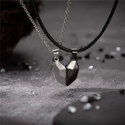 Magnetic Wishing Stone Couple Necklace – Black and White Pendant Jewelry for Men and Women