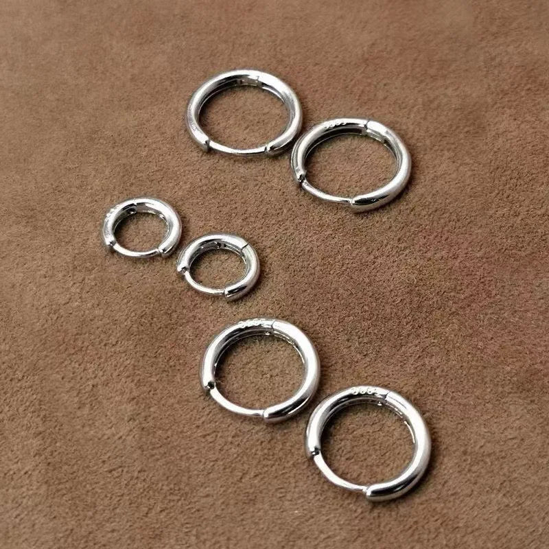 Simple Sterling Silver Small Earrings – Elegant Men's Accessory | Accessorio Uomo Elegante