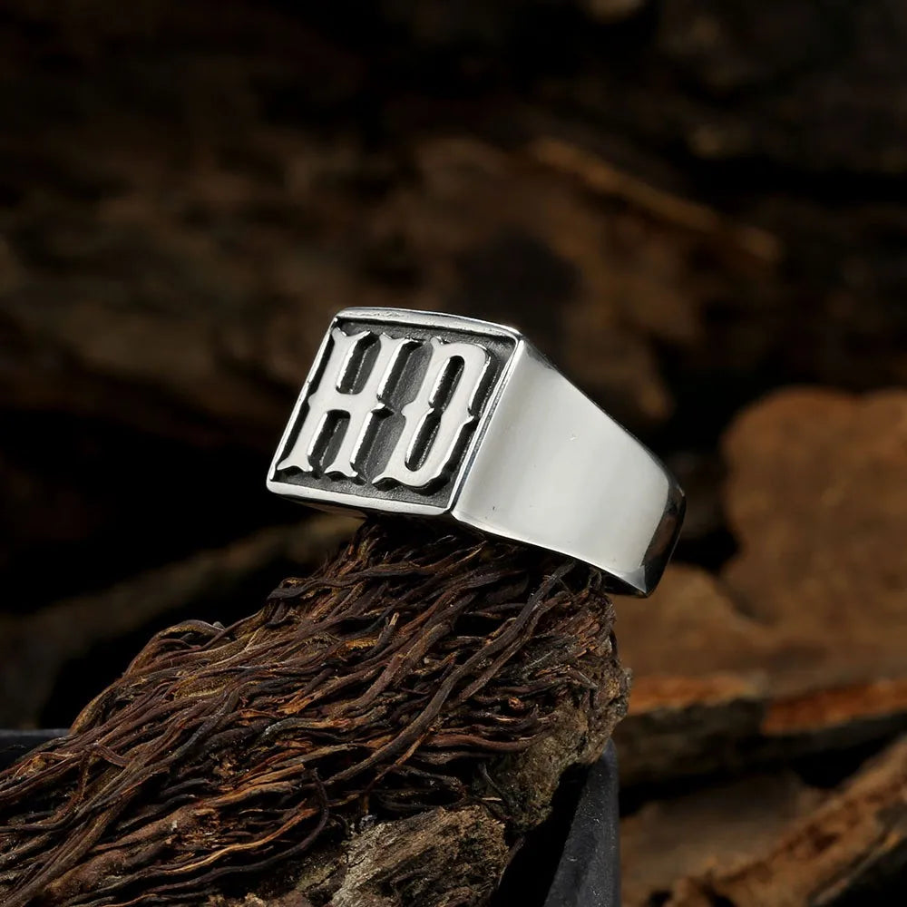 Vintage Locomotive Titanium Steel Ring – Elegant Men's Accessory | Accessorio Uomo Elegante