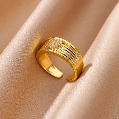 Gold Geometric Zircon Crystal Ring – Elegant Men's Accessory | Accessorio Uomo Elegante